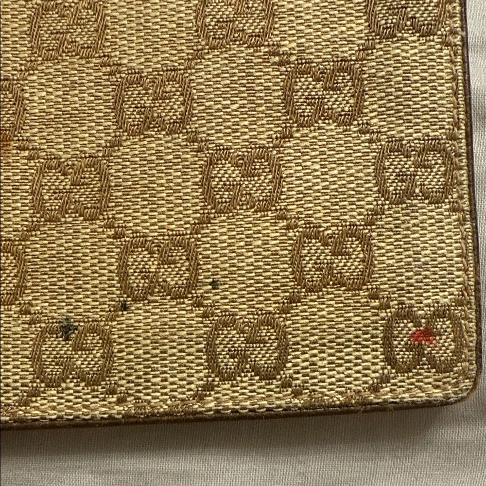 Gucci Beige and Brown Monogram Clutch - Picture 3 of 4